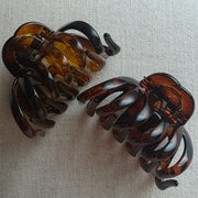 Scalp Hugging Claw Clip